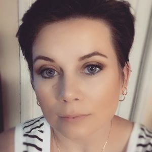 Meet your Posher, Becky